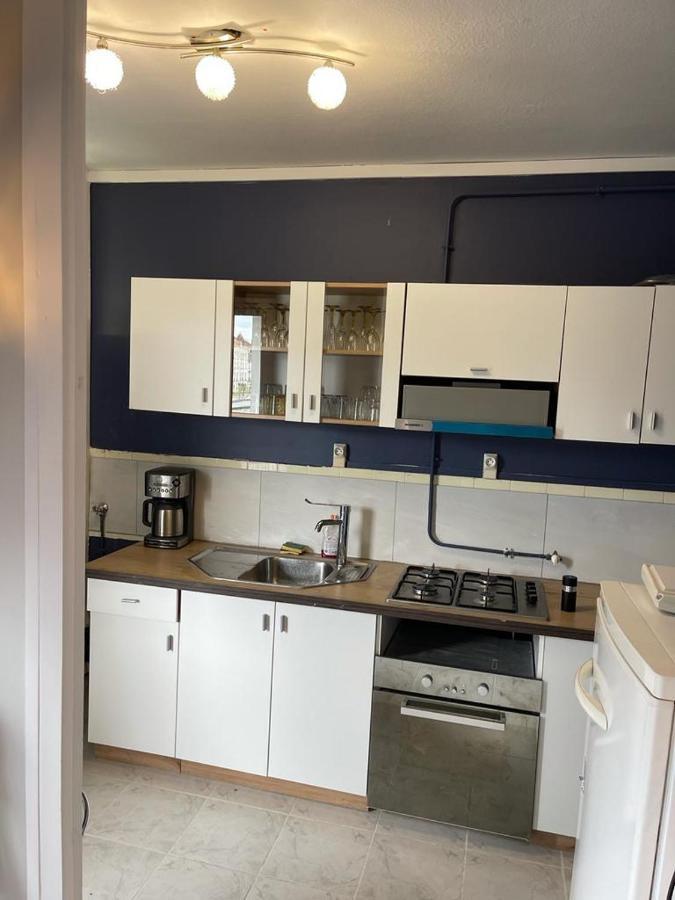 Apartamento A 2 Pas De La Gare Chalon-sur-Saône Exterior foto