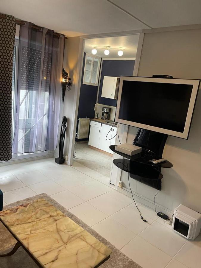 Apartamento A 2 Pas De La Gare Chalon-sur-Saône Exterior foto