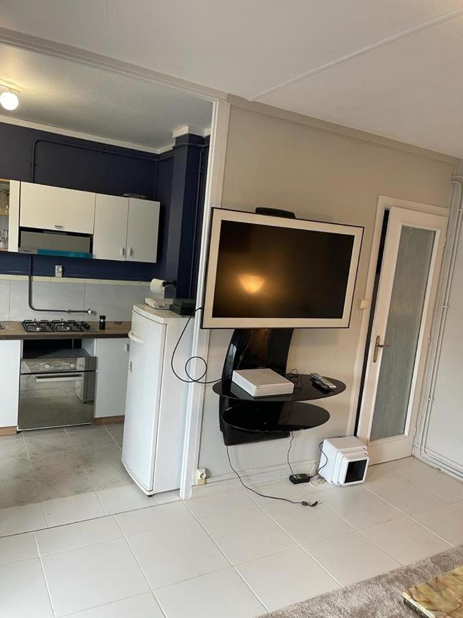 Apartamento A 2 Pas De La Gare Chalon-sur-Saône Exterior foto
